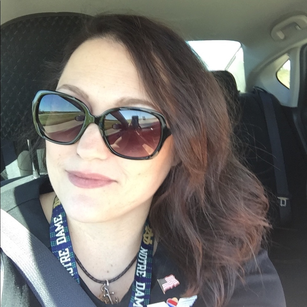 Meet your Posher, April